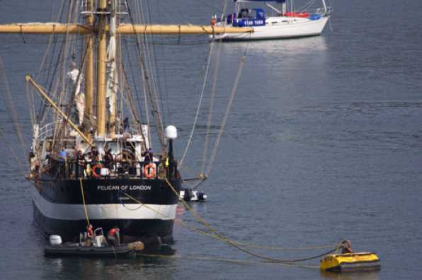 20 September 2022 - 12:06:58
Y'all ship Pelican of London returns to the port of Dartmouth and initially moored in the centre of the river.
----------------------
Tall ship Pelican of London arrives in Dartmouth
